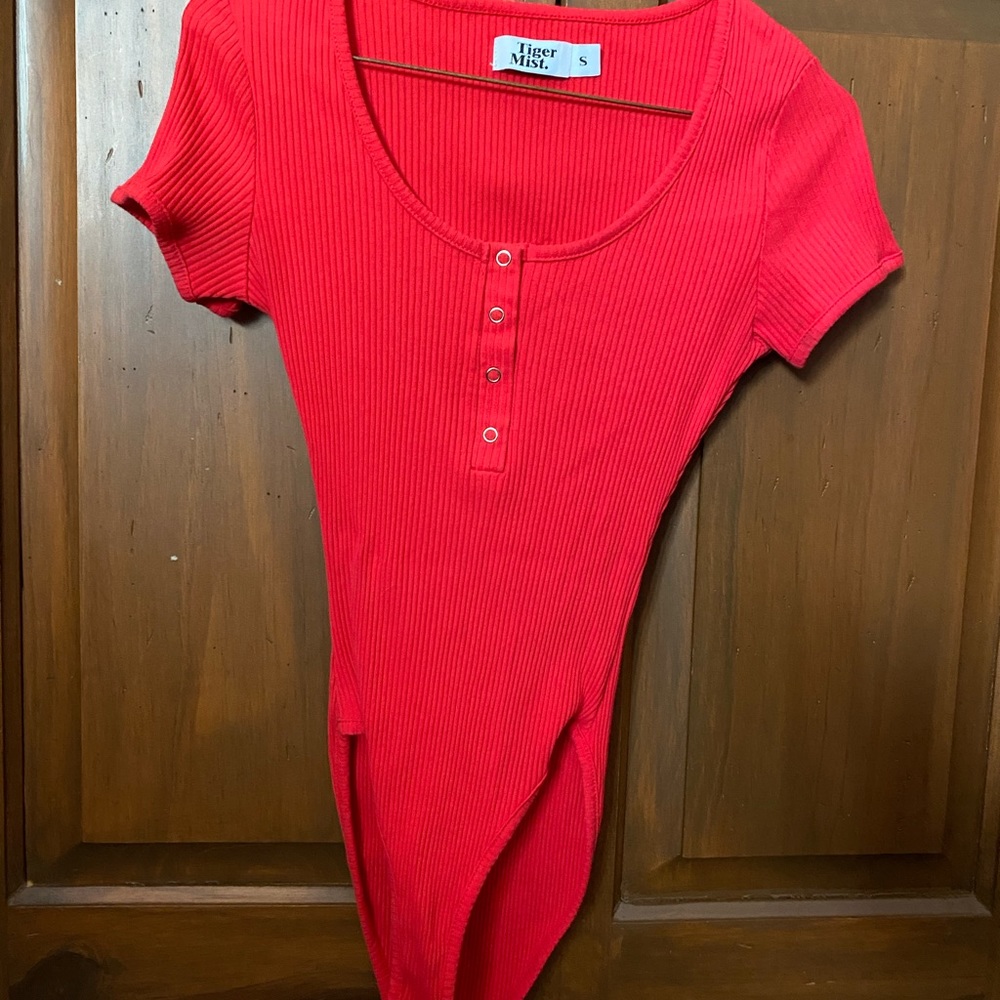 Tiger mist red body suit